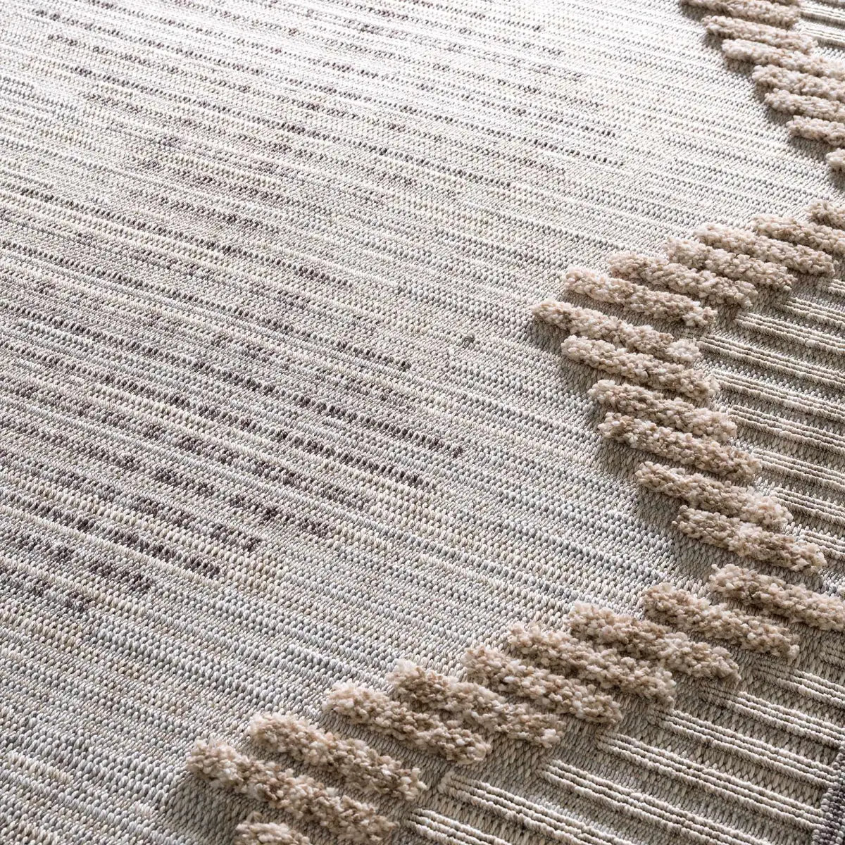 Maulawin Cream High-Low Area Rug - Boutique Rugs