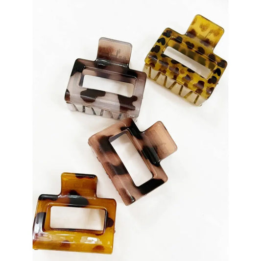 Medium Tortoise Hair Claw Clips - Love and Repeat