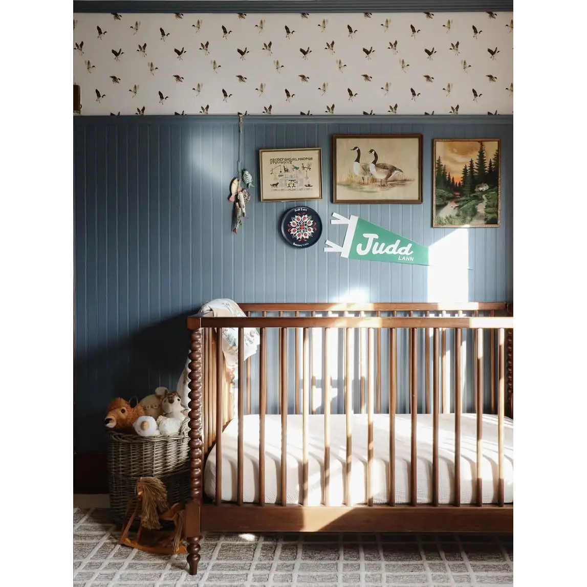 Melvin Wallpaper - Ducks in Flight - Loomwell Home Goods