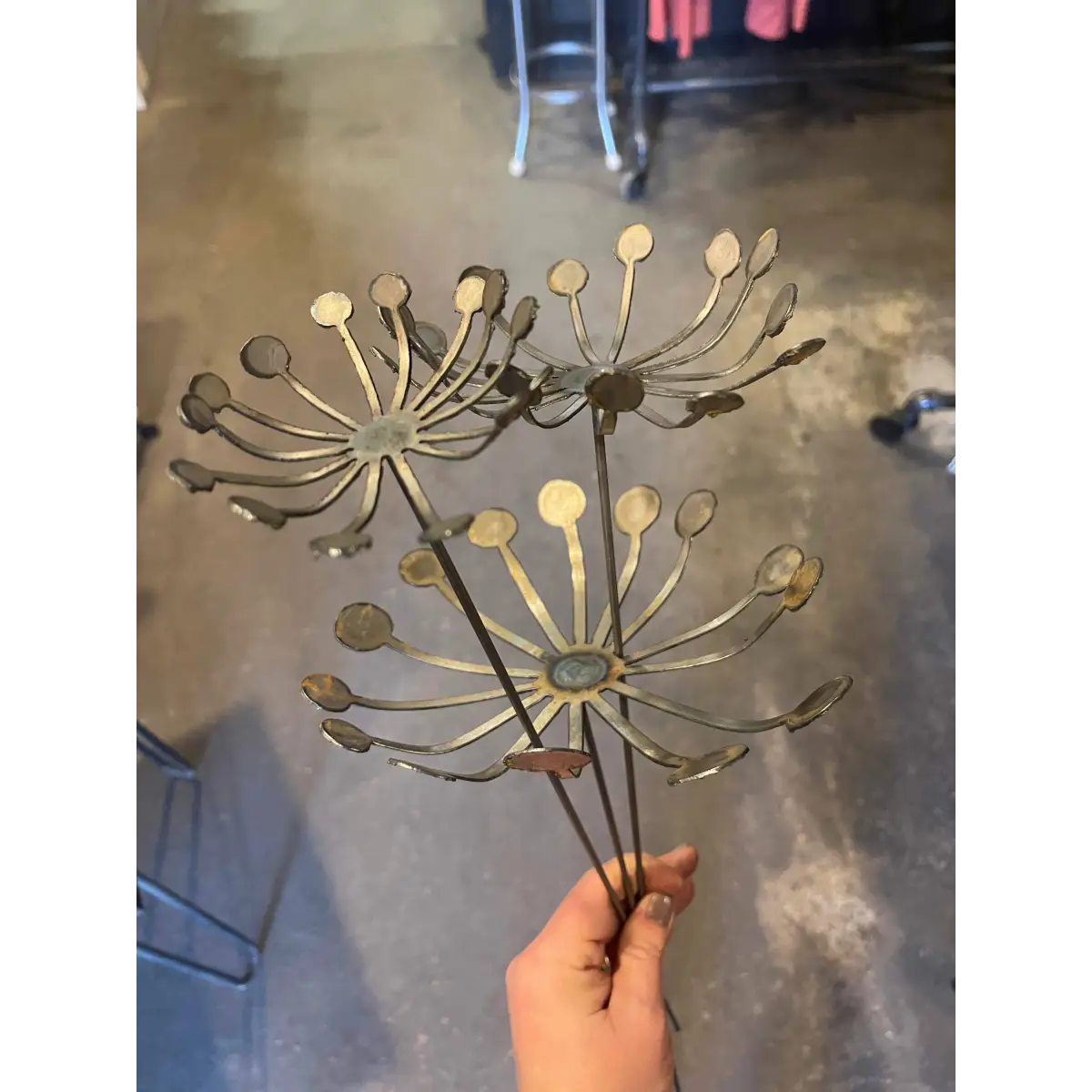 Metal Dandelion Wish Flower Garden Decor - 608 The Factory