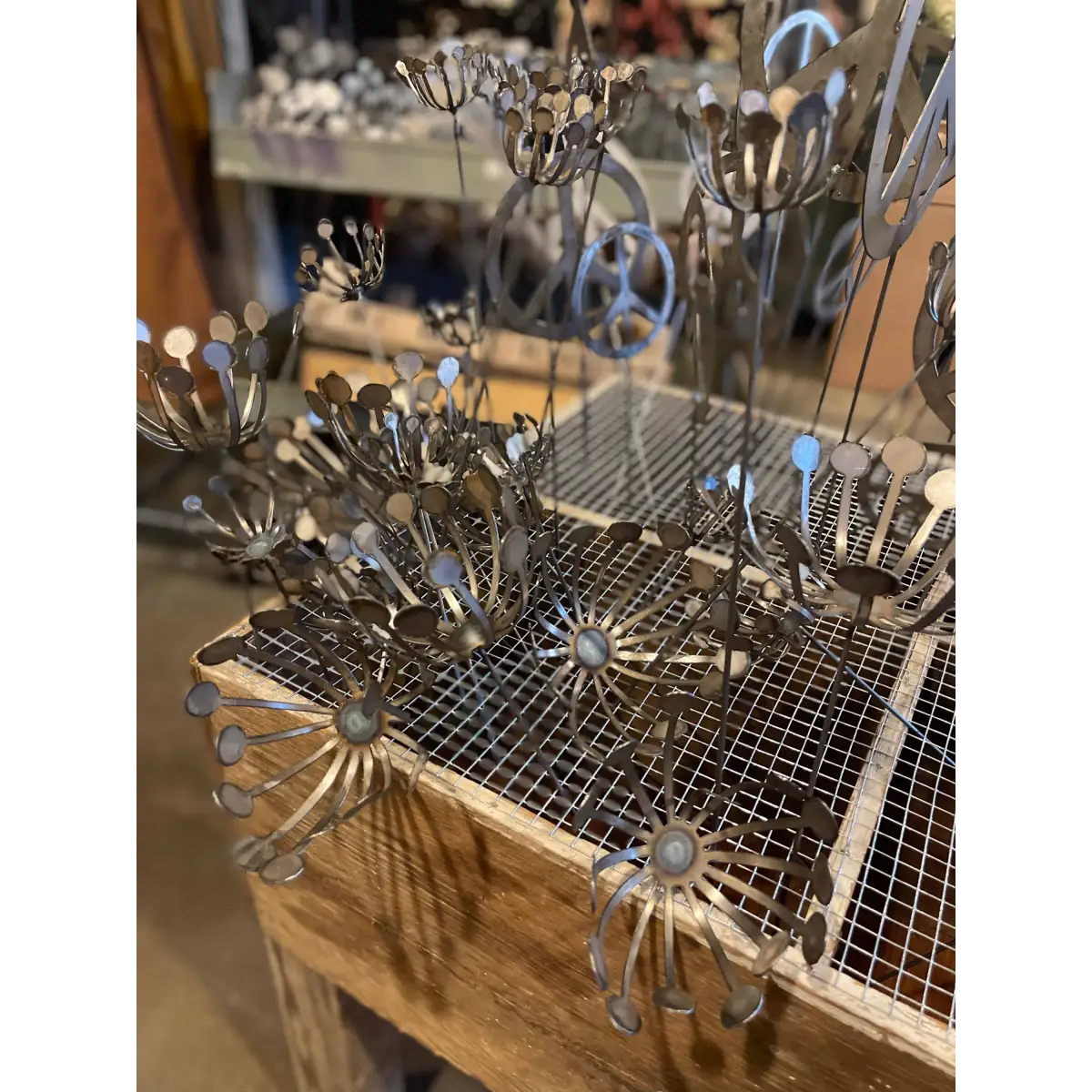 Metal Dandelion Wish Flower Garden Decor - 608 The Factory