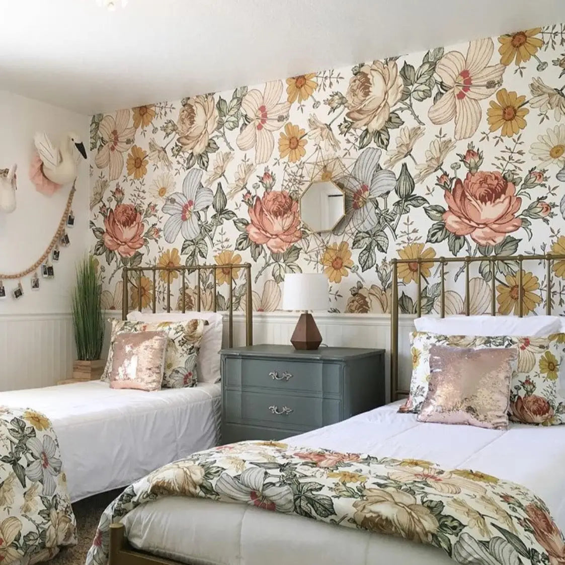 Mila Wallpaper - Pink and Coral Roses - Loomwell Home Goods