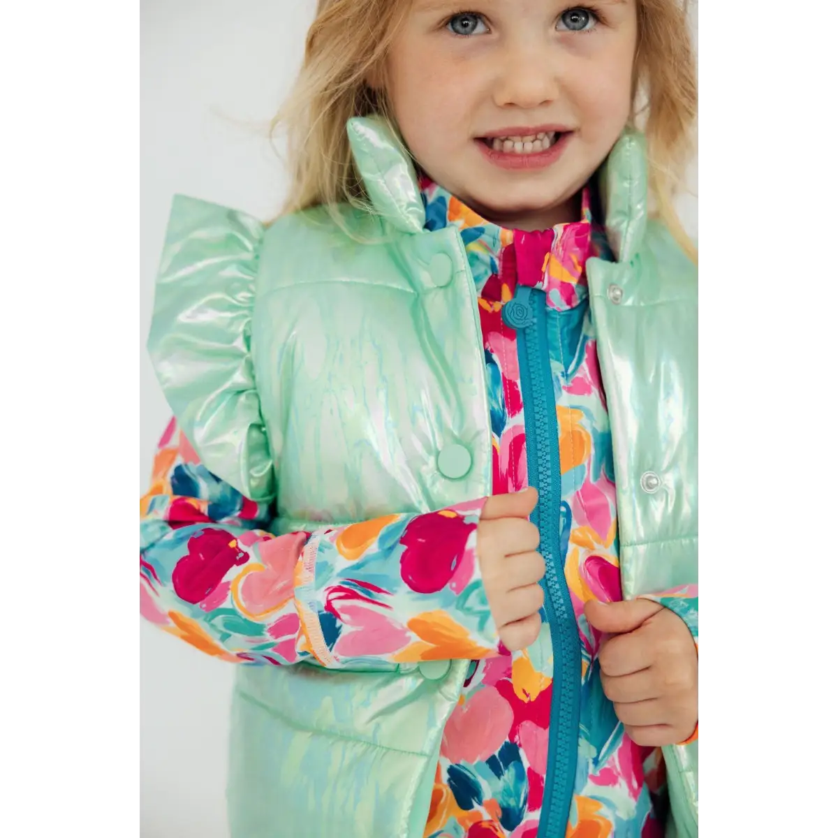 Mint Iridescent Puffer Vest - Mila & Rose ®