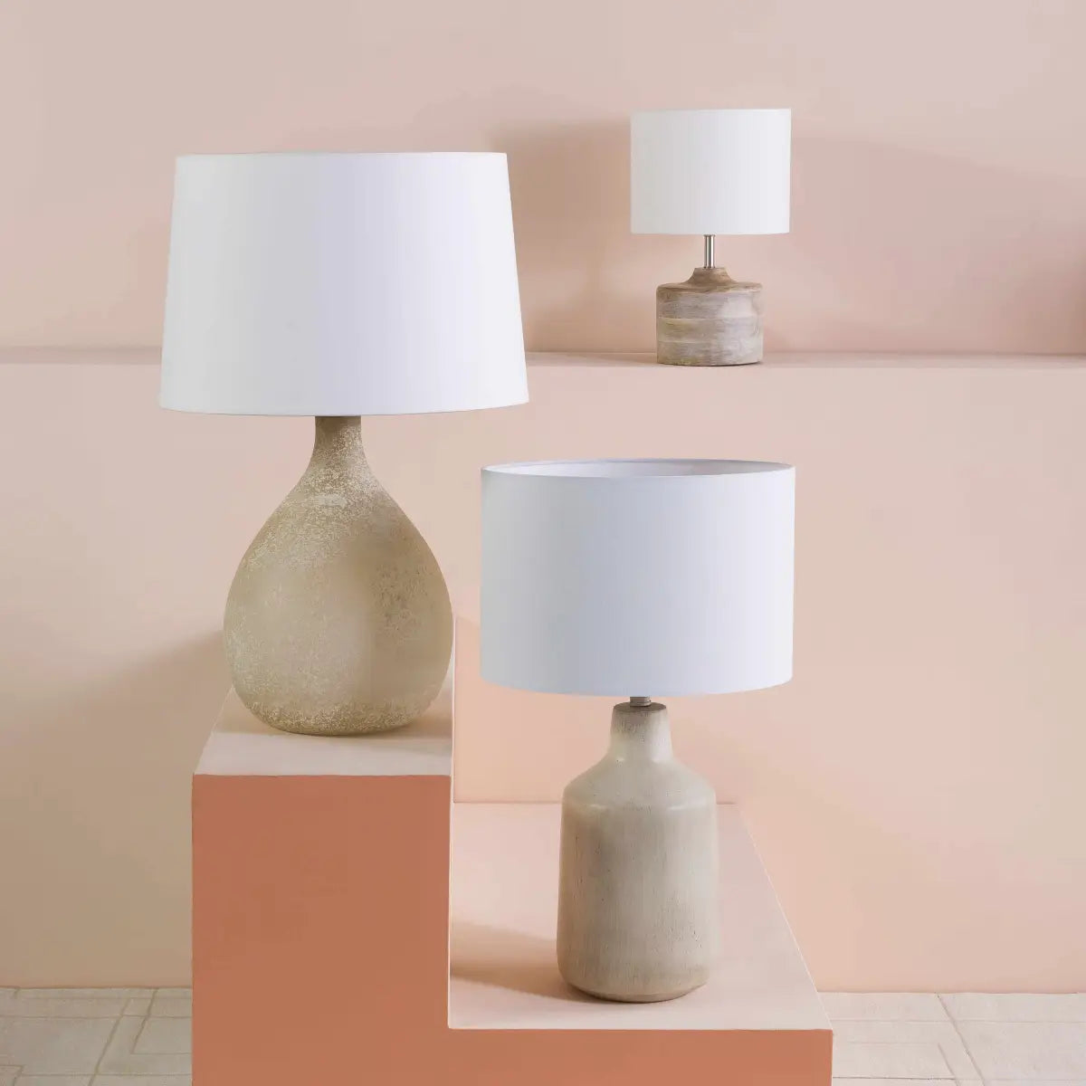 Modern Beige Resin Table Lamp - 25’’H x 15’’W x 15’’D - Boutique Rugs