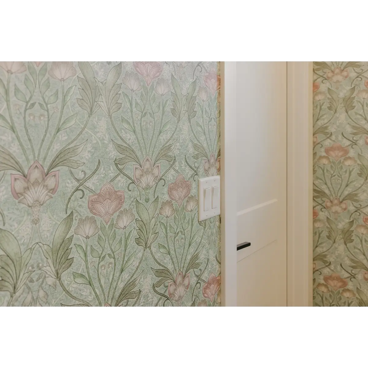 Morris Wallpaper - Botanical Pattern - by Aynsley Ovard x Bloomery Decor - Loomwell Home Goods
