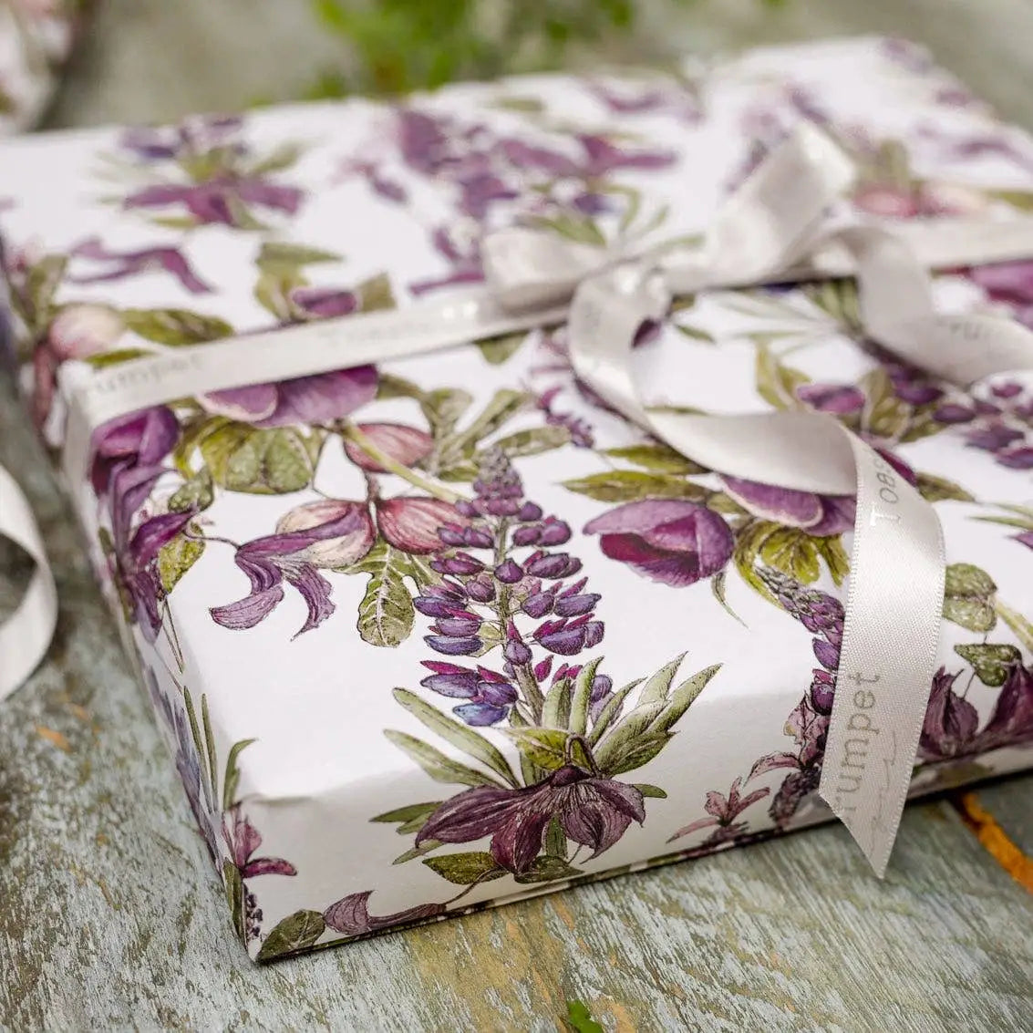 Mulberry Gift Wrap - Set of 3 Sheets - Toasted Crumpet (US Duties Paid)
