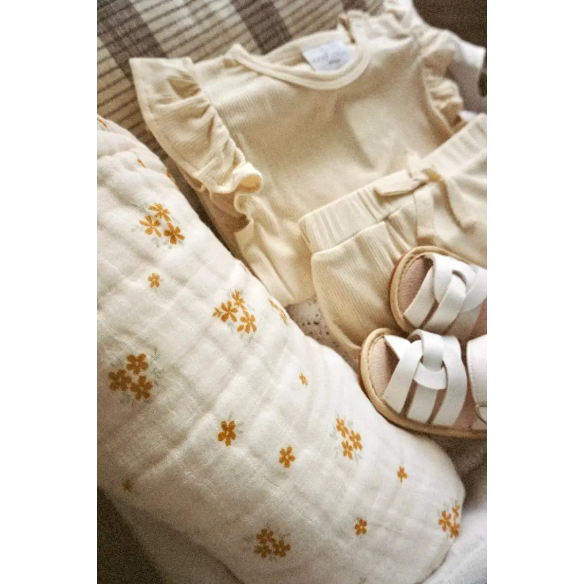 Muslin 6-Layer Blanket - Caramel Bloom Lace - Harp Angel Boutique