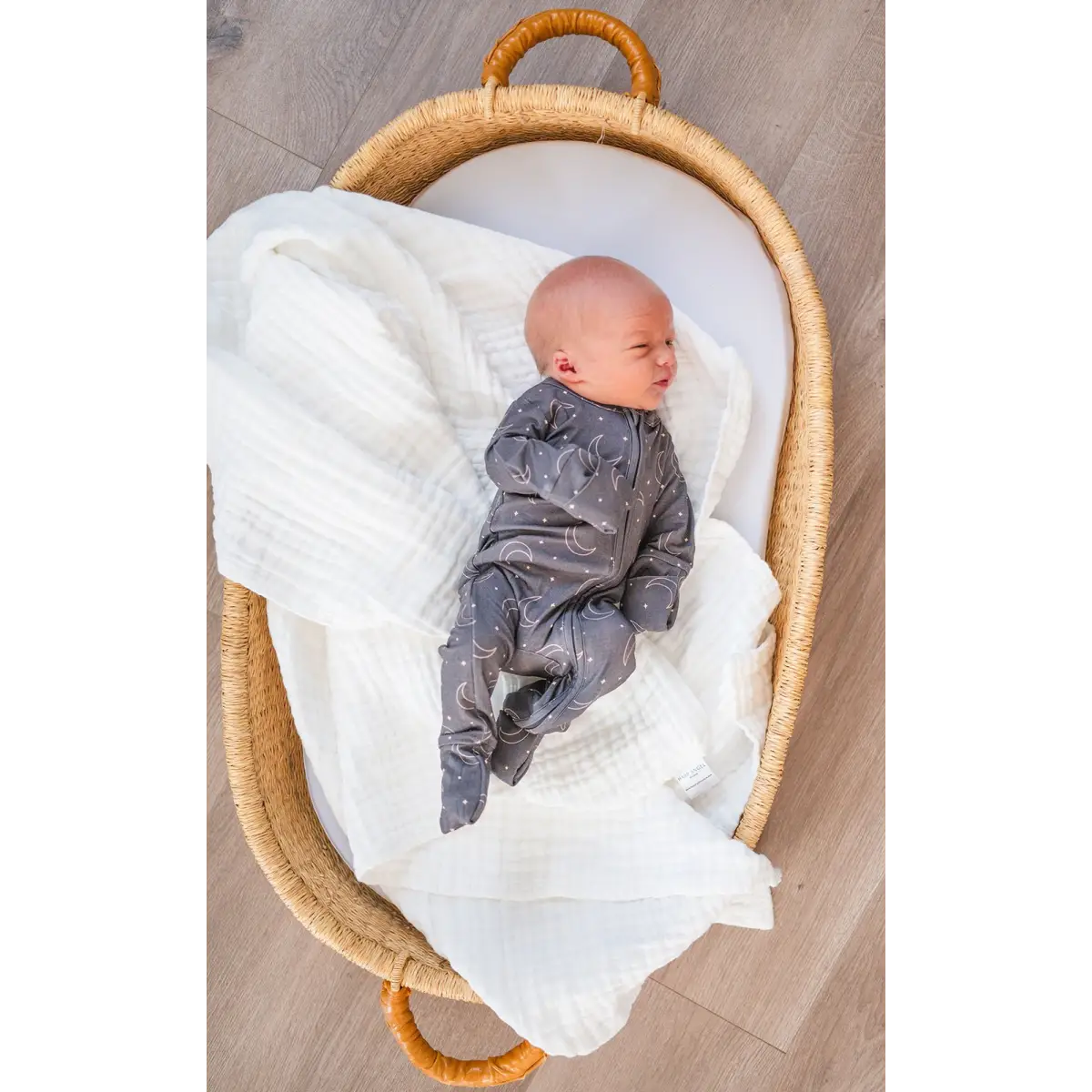 Muslin 6-Layer Blanket - White - Harp Angel Boutique