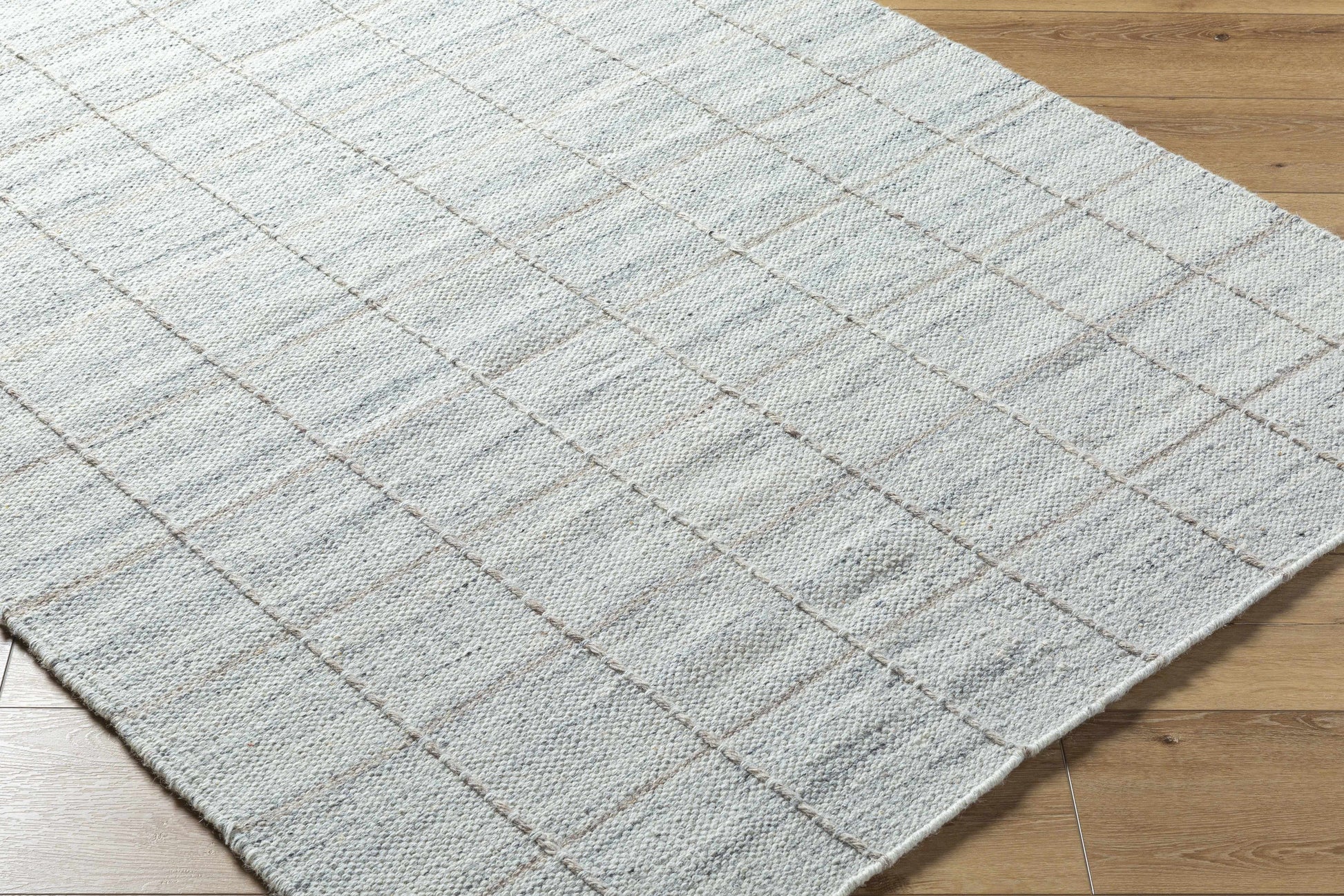 Light Gray Checkered Wool Rug - Boutique Rugs