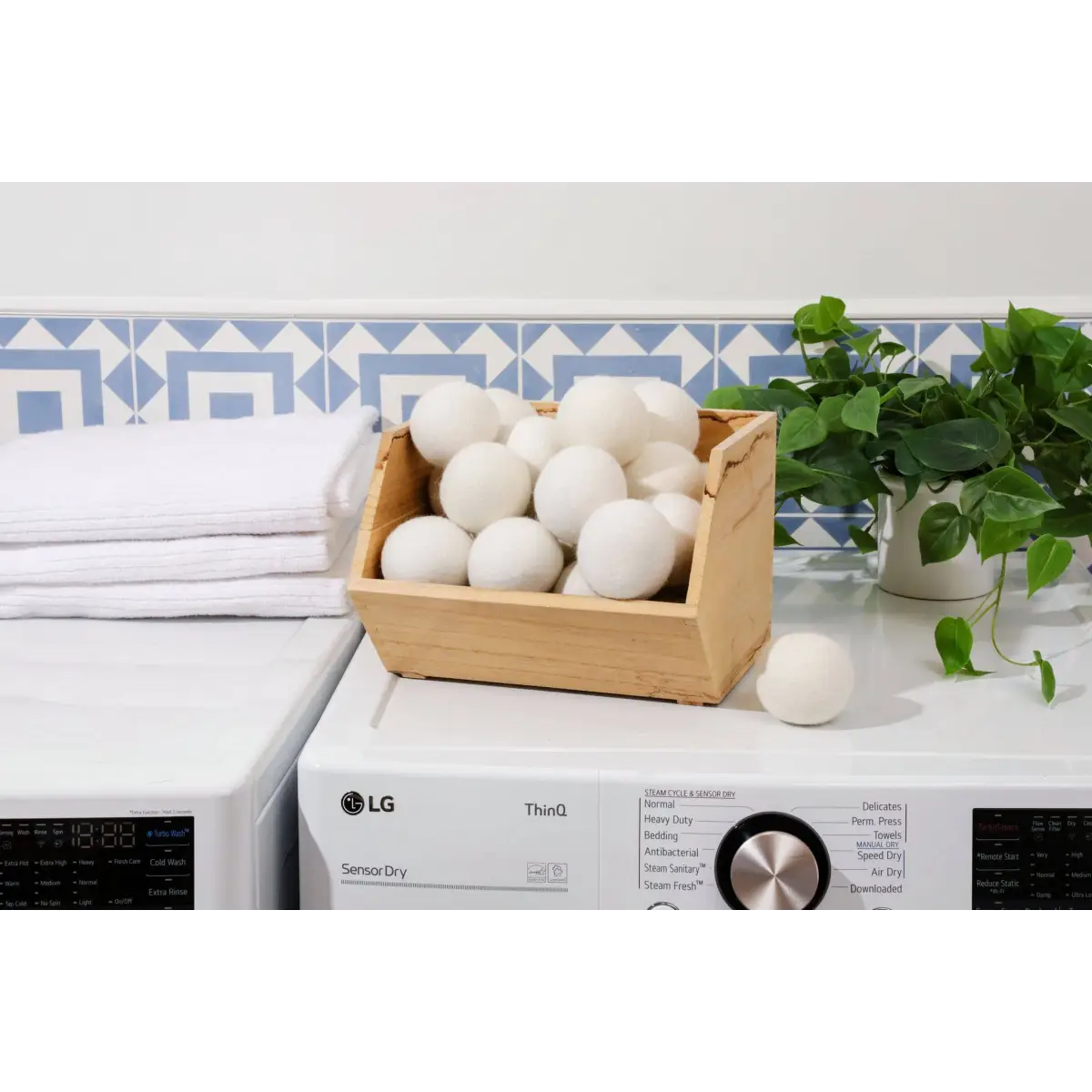 New Zealand Wool Dryer Ball White - Bamboo Switch