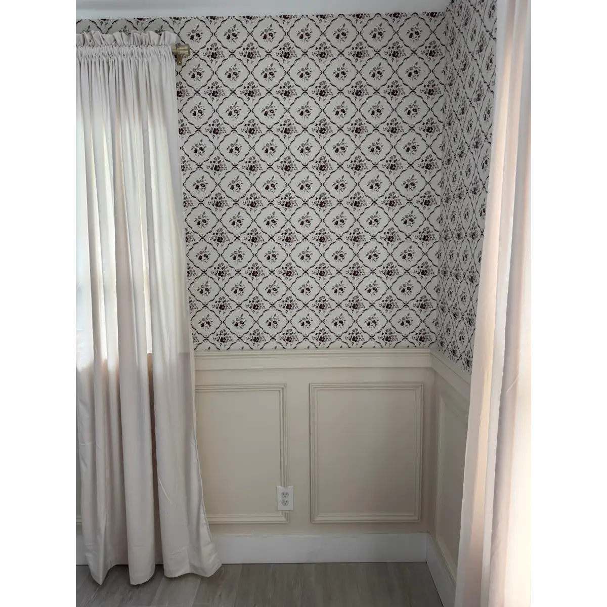 Nina Wallpaper - Flowers in Cottage Diamonds - by Ali Anni - Loomwell Home Goods
