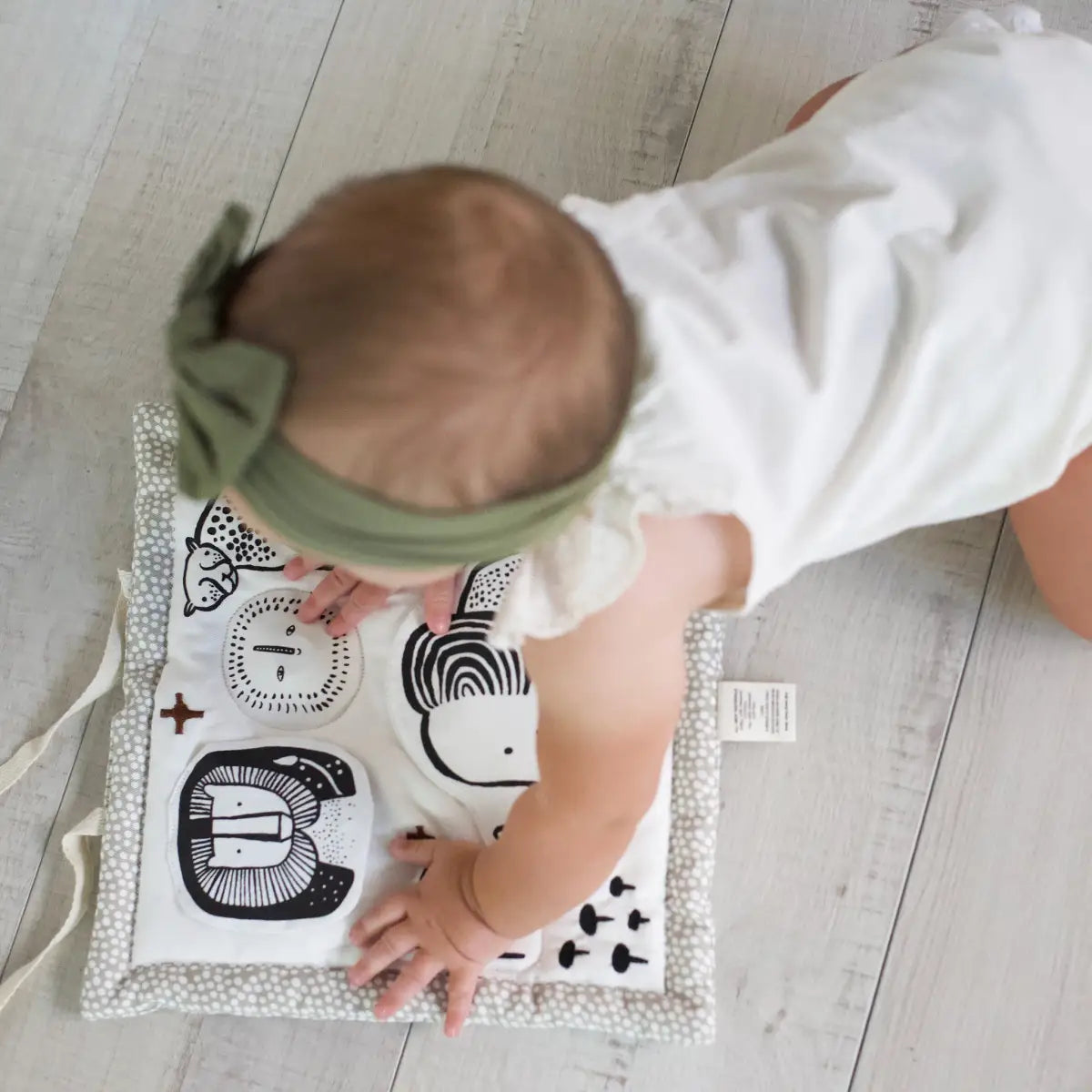 Organic Activity Pad - Safari - Wee Gallery