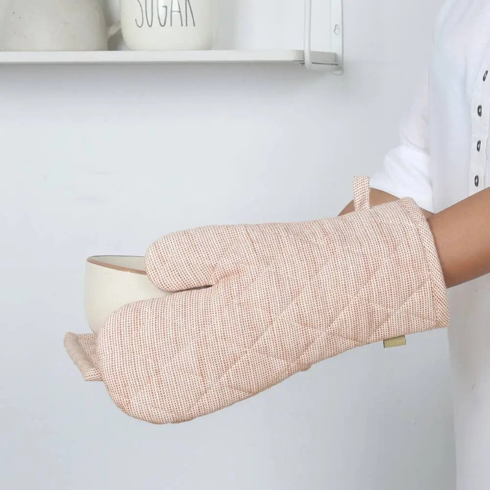 Quilted Oven Glove - Rust Slub Chambray - Raine & Humble