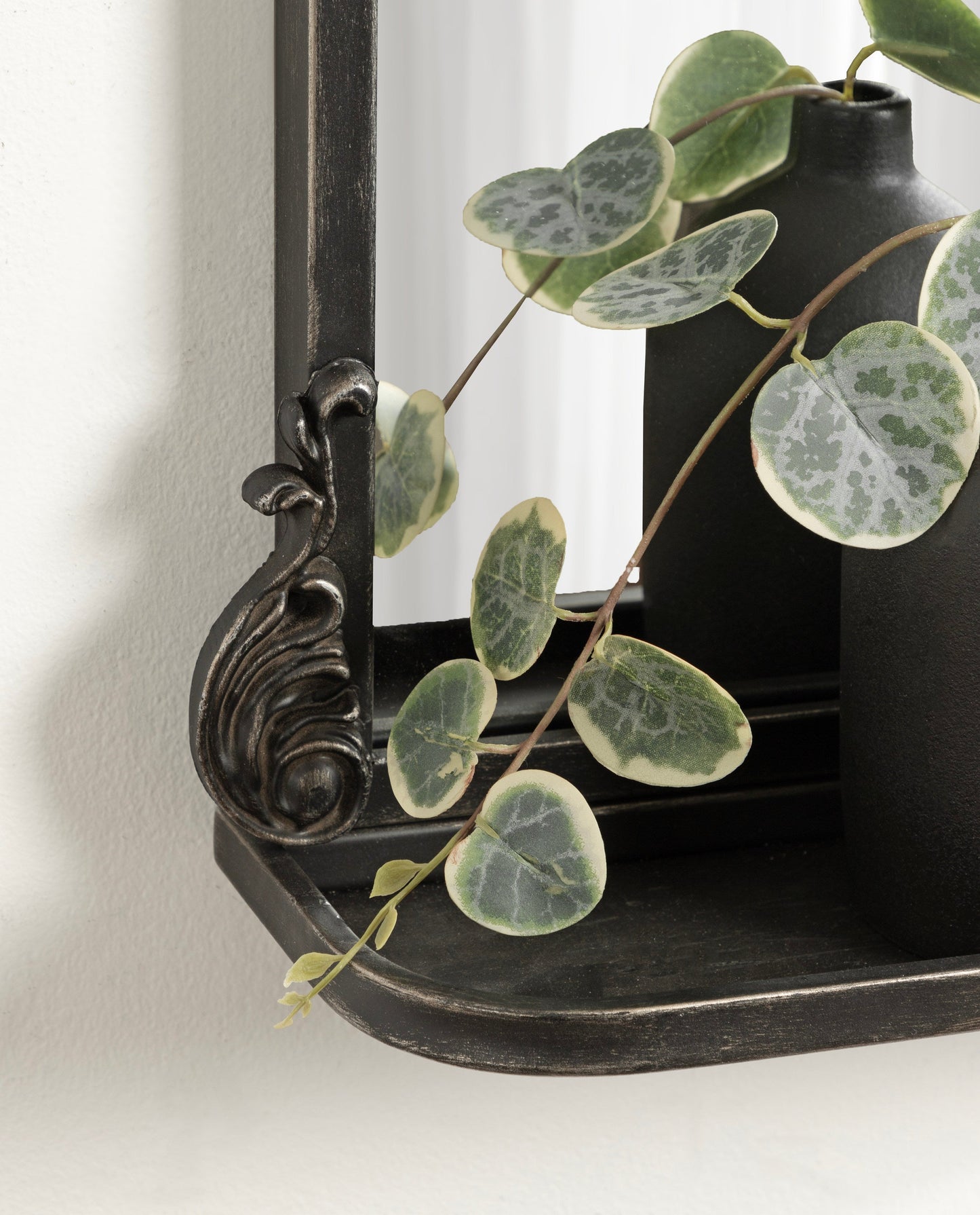 Arendahl Elegant Arch Mirror with Shelf