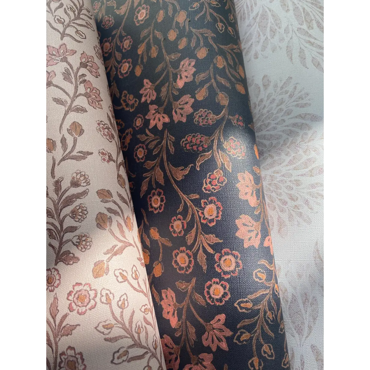 Penelope Wallpaper - Petite Flower Vines - by Bloomery Decor - Loomwell Home Goods