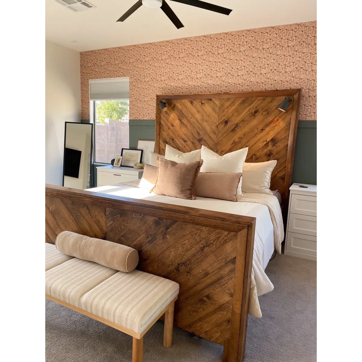 Prairie Wallpaper - Natural Daisies - by Cassandra Zaniboni - Loomwell Home Goods