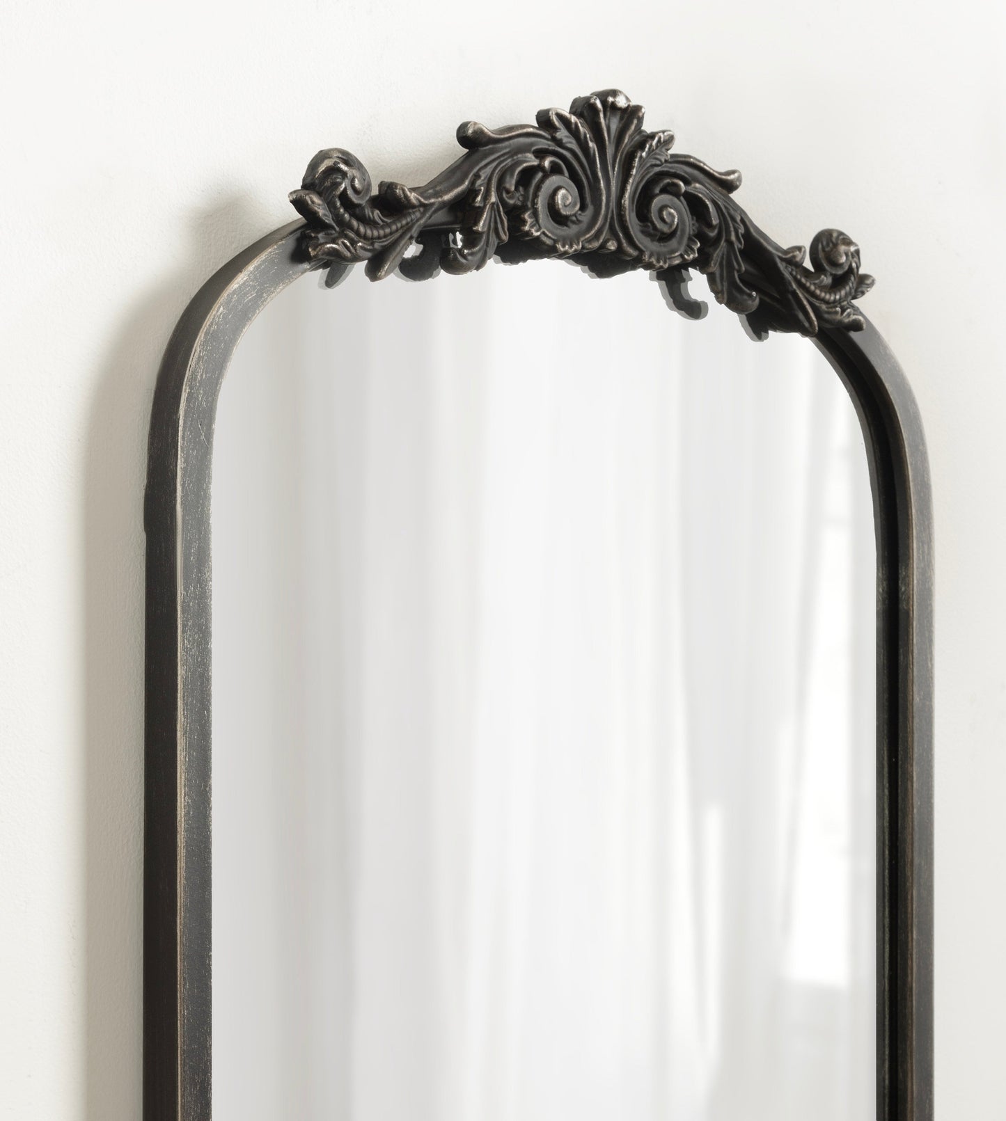 Arendahl Elegant Arch Mirror with Shelf