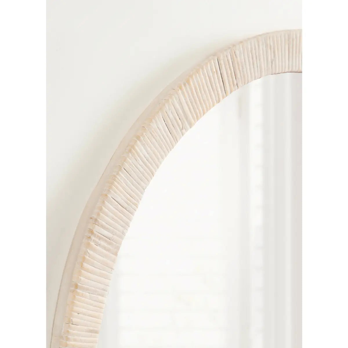 Rahfy Round Framed Wall Mirror - kateandlaurel