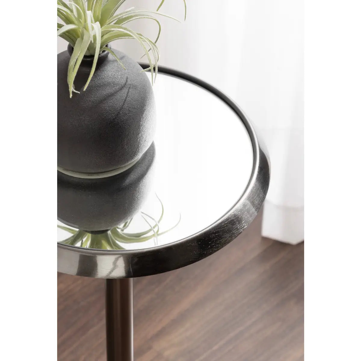 Sanzo Metal Cocktail Table or Plant Stand - kateandlaurel