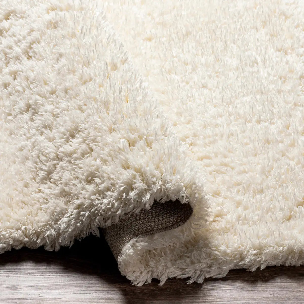 Siari Solid Cream Plush Rug - Boutique Rugs