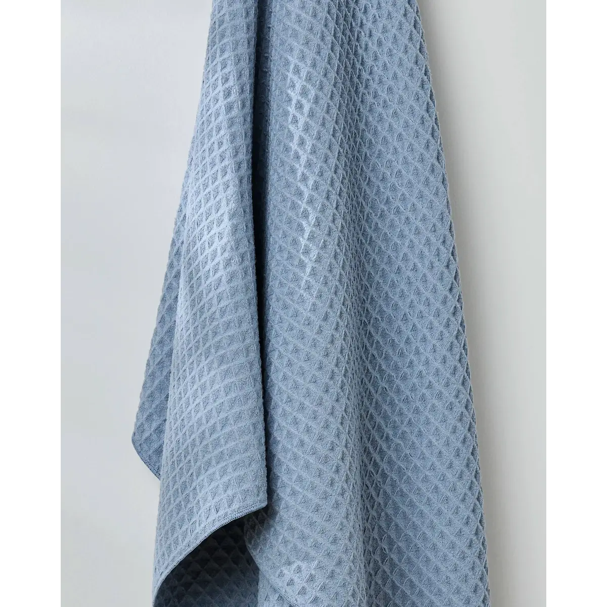 Luxury Waffle Bath Towel - Sky - Geometry