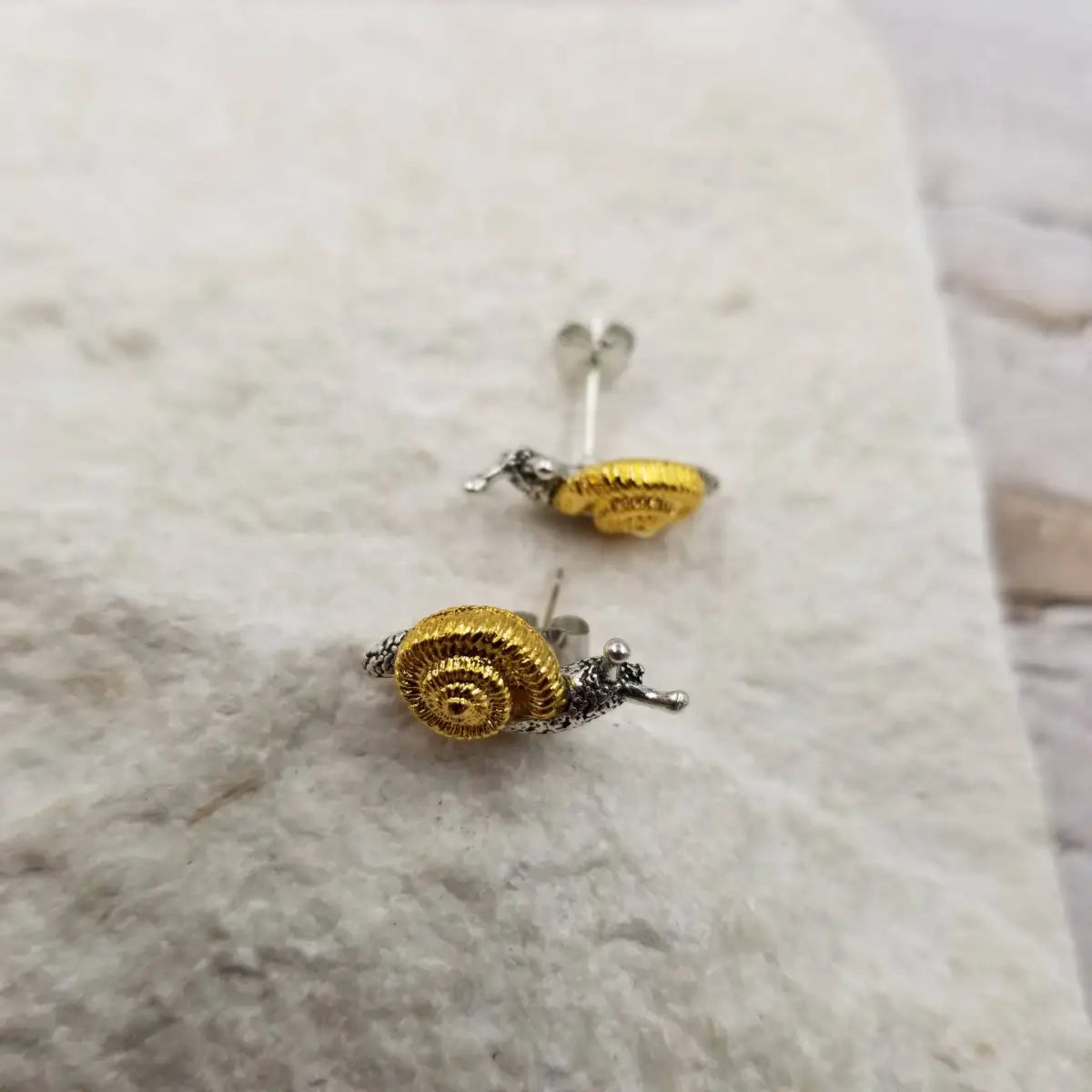 Snail Stud Earrings - Honeybee Vintage