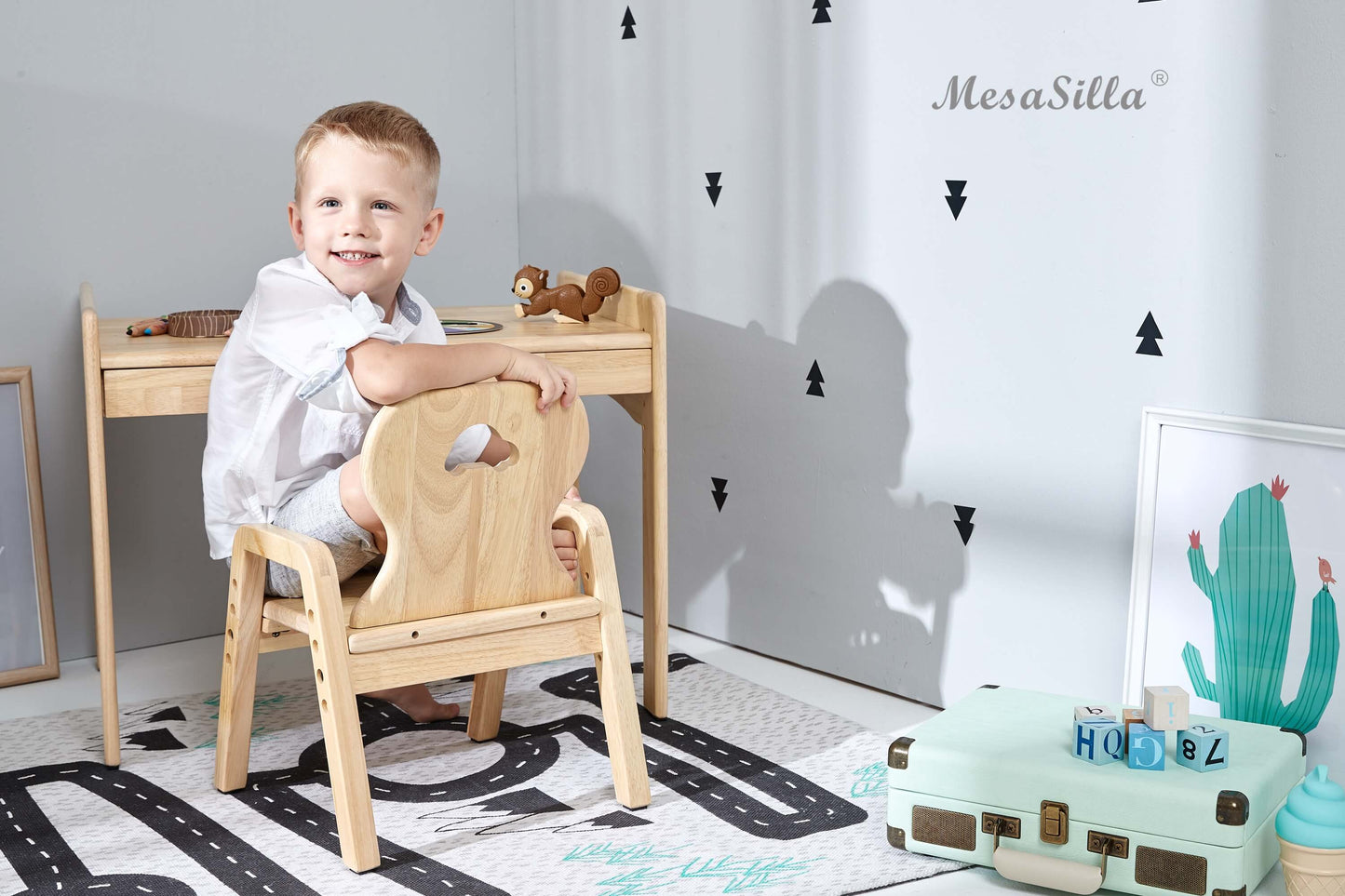 Silla infantil de madera ajustable Mesasilla: ergonómica, de altura regulable, madera maciza | 4 opciones de altura