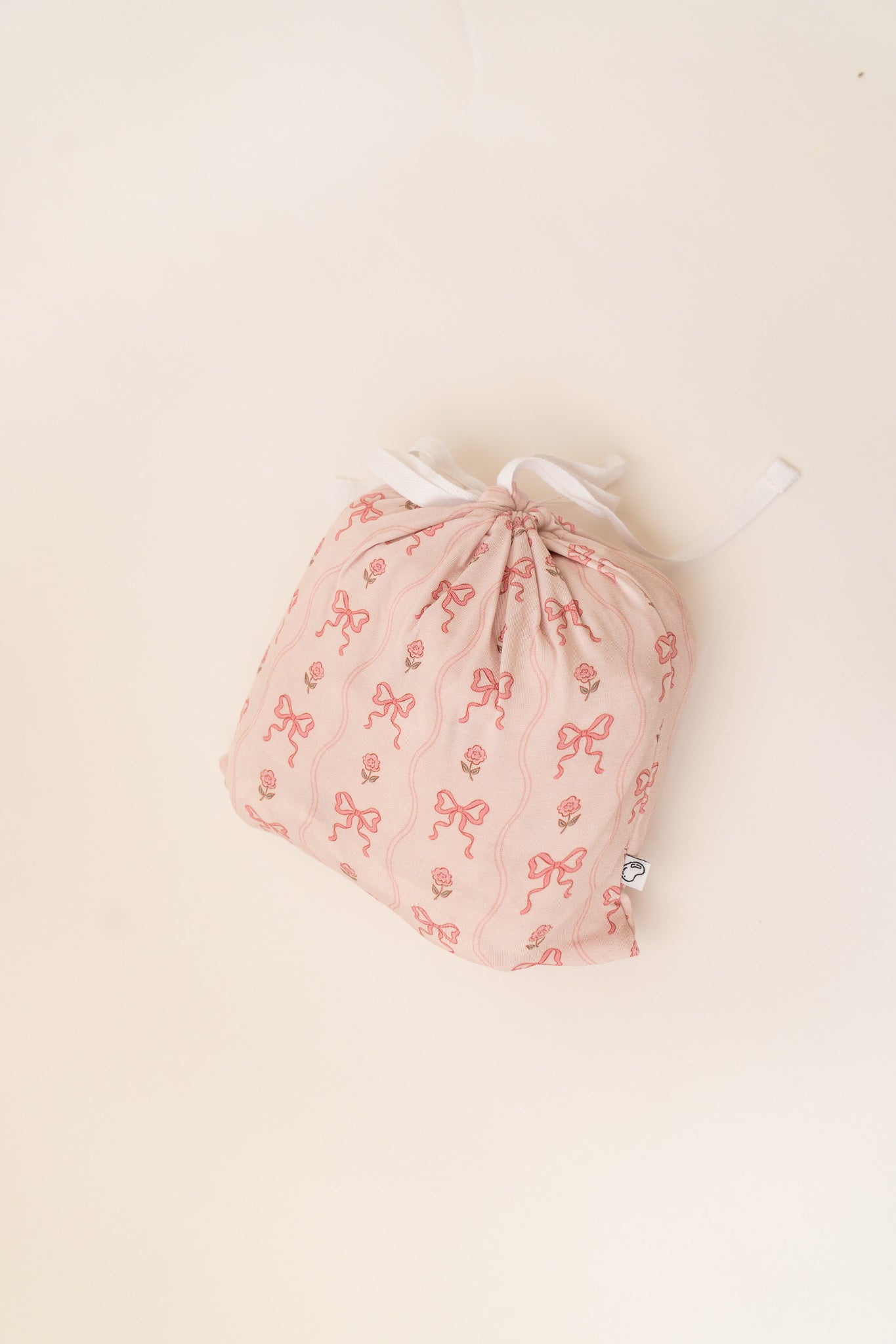 Baby Gift Set - Bows Swaddle and Beanie - Annie Bean