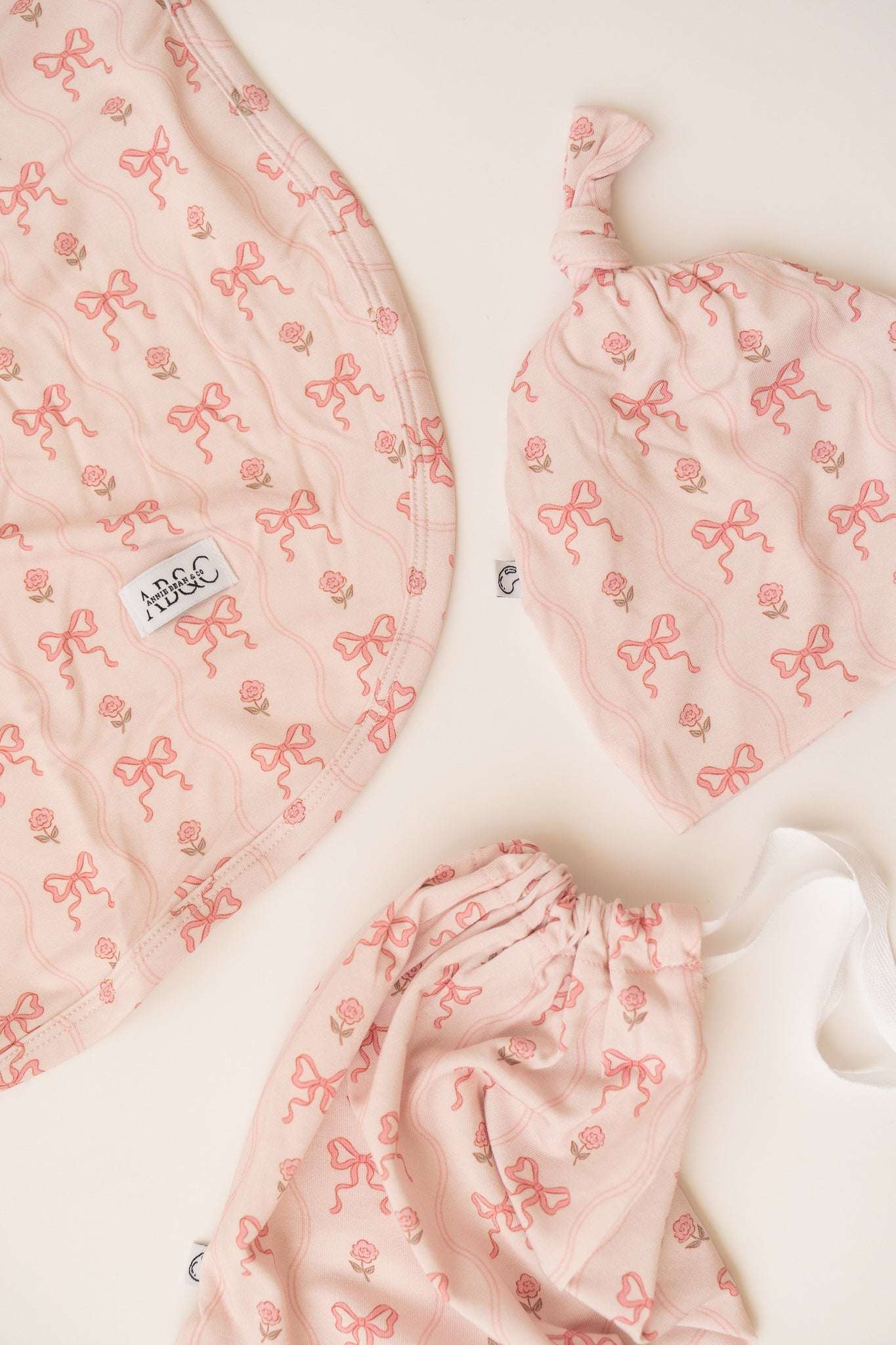 Baby Gift Set - Bows Swaddle and Beanie - Annie Bean