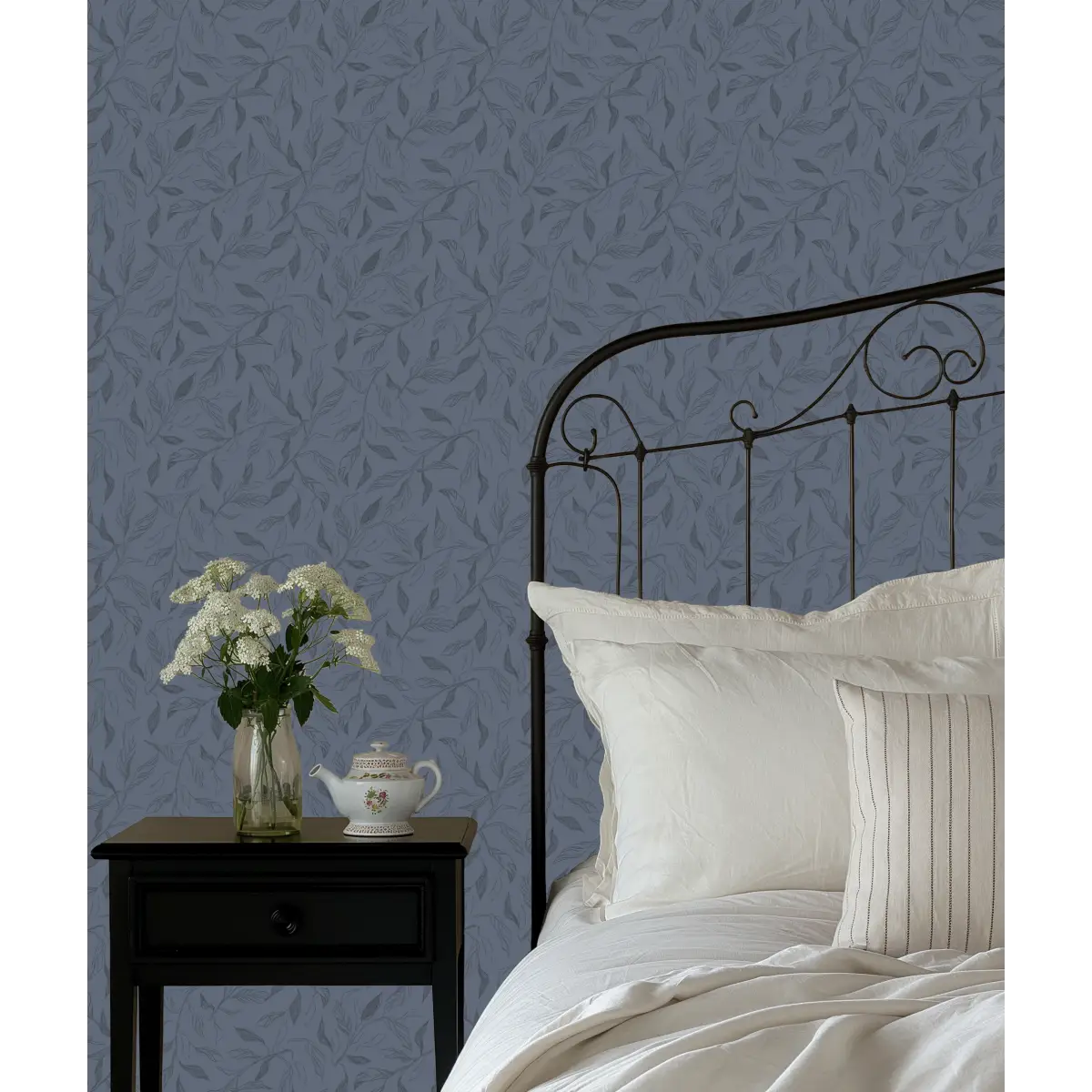 Swift Leaves Wallpaper - Subtle Leaf Pattern - by Aubrey Fairchild - Loomwell Home Goods