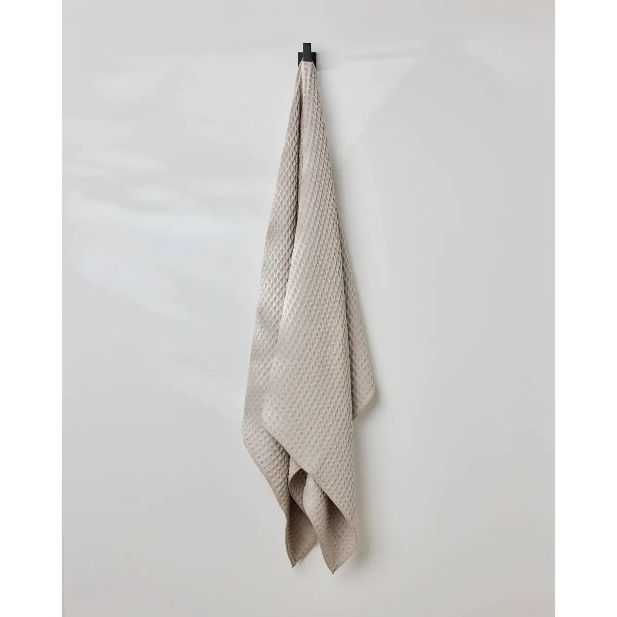 Luxury Waffle Bath Towel - Taupe - Geometry