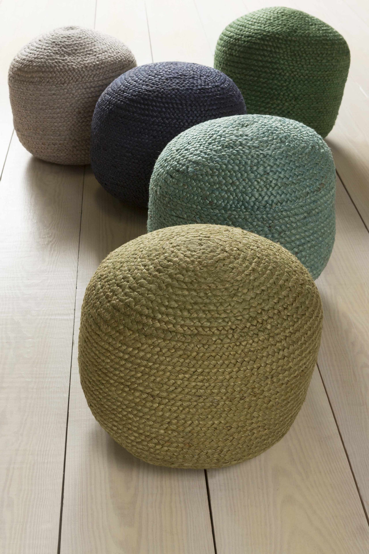 Pouf tricoté en jute bleu marine Gail