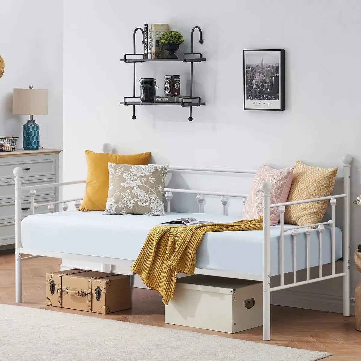 Twin size Farmhouse Daybed Frame in White Metal Finish - HomePacific