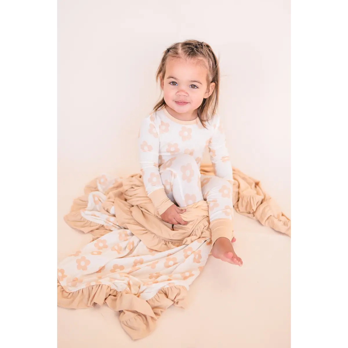 Two-Piece Pajama Set - Blush Daisy - Harp Angel Boutique