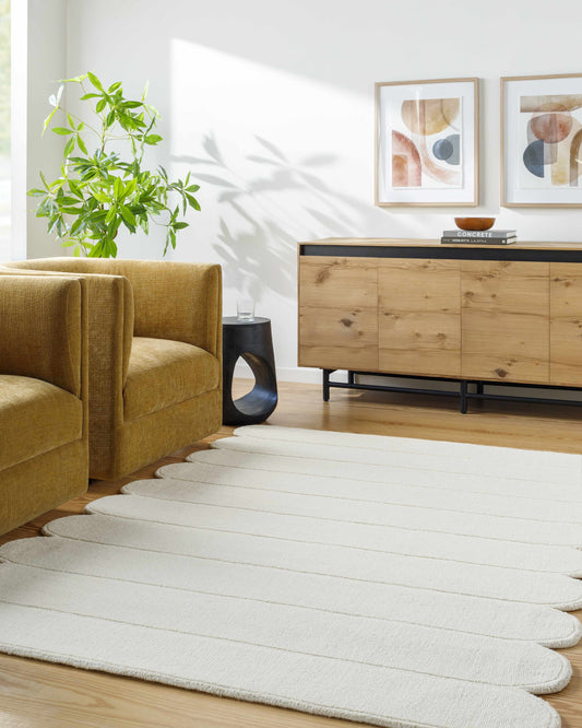 White Wool Area Rug with Scallop Edge - Boutique Rugs