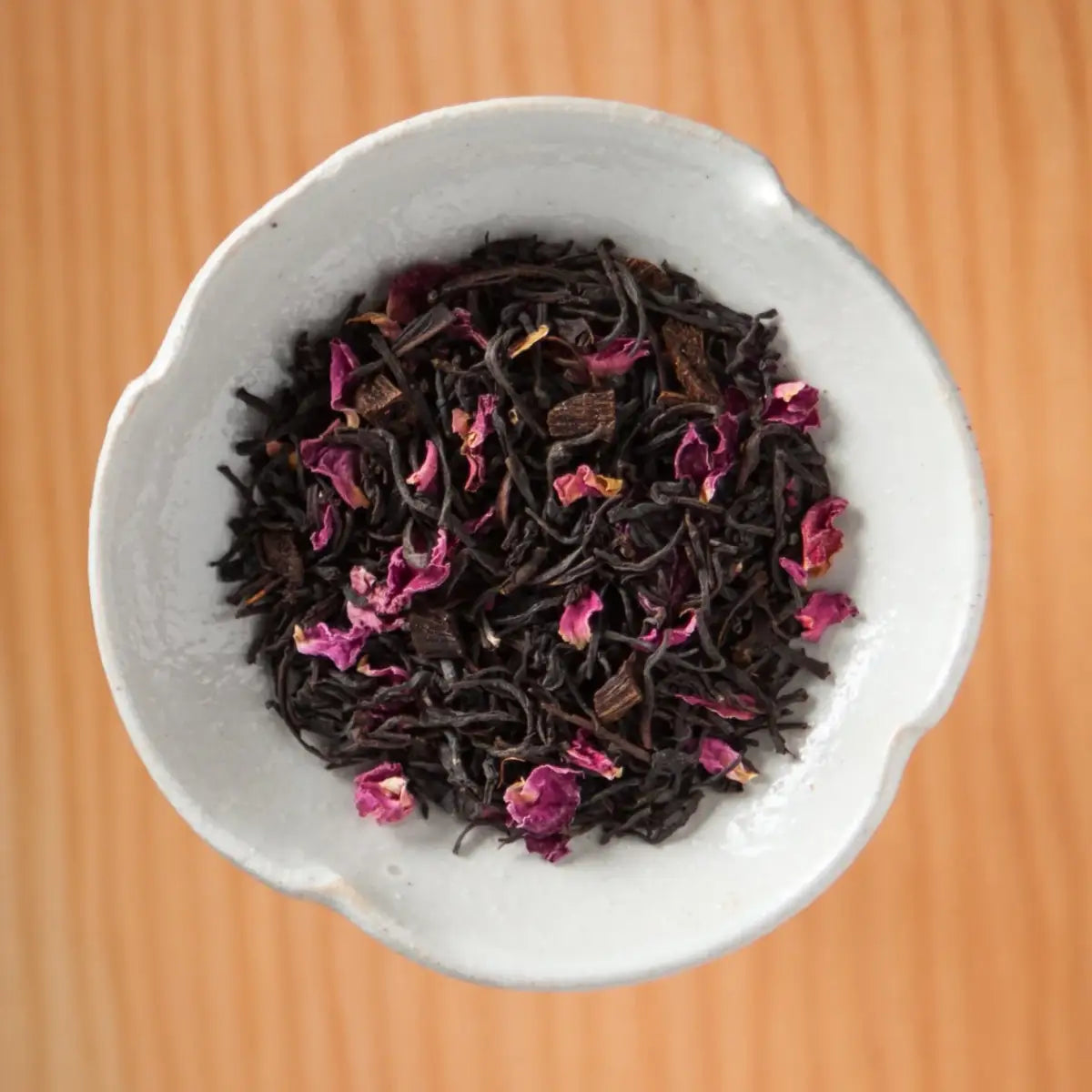 Organic Tea - Vanilla Rose Ceylon – 15 Tea Bag Tin - Flying Bird Botanicals