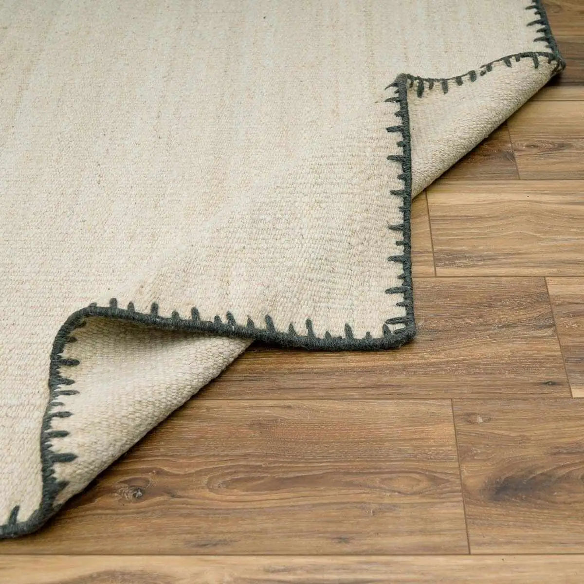 Off White Flat Woven Wool Area Rug - Boutique Rugs