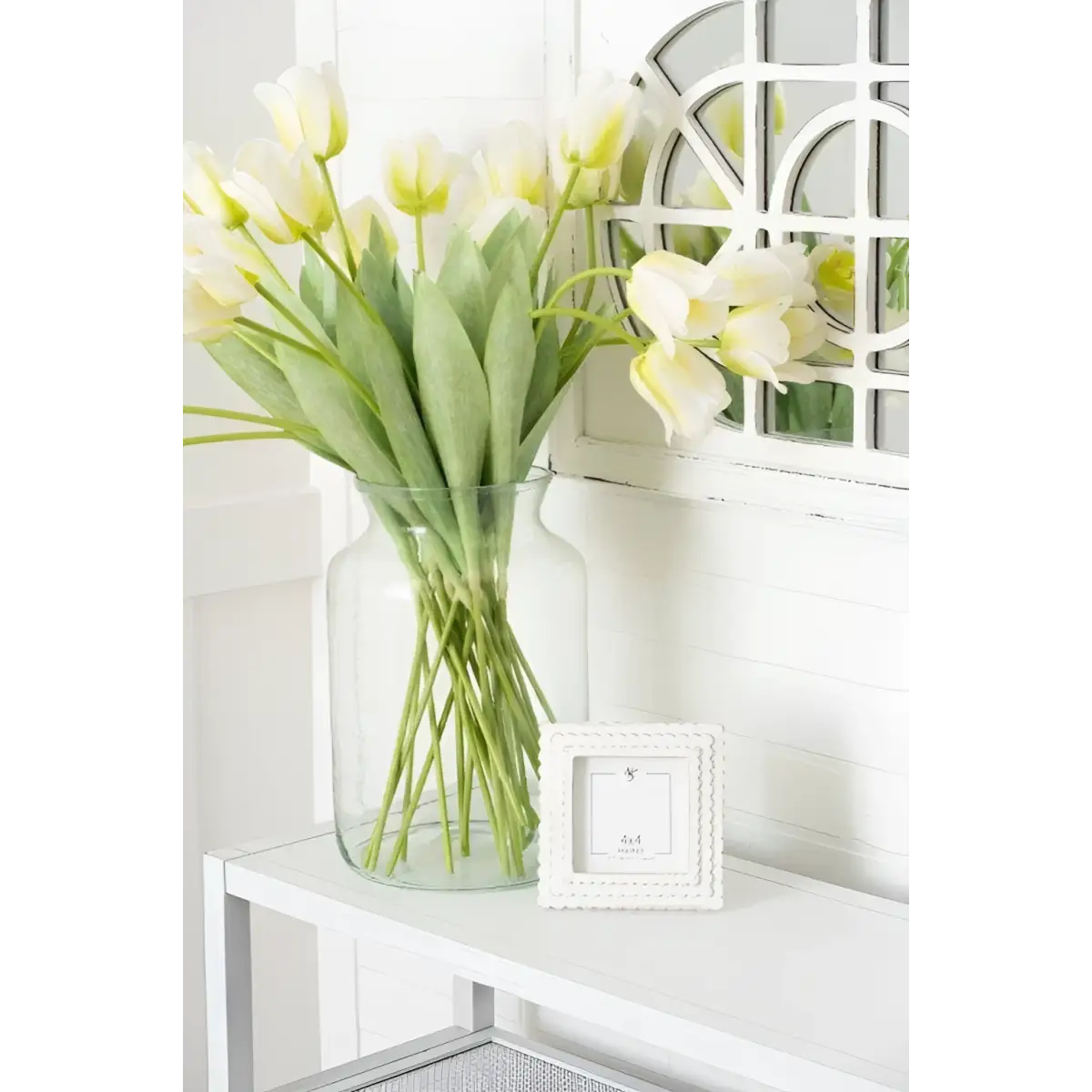 White Scallop Wood Photo Frame - 6x6 (4x4 picture) - Adams & Co.