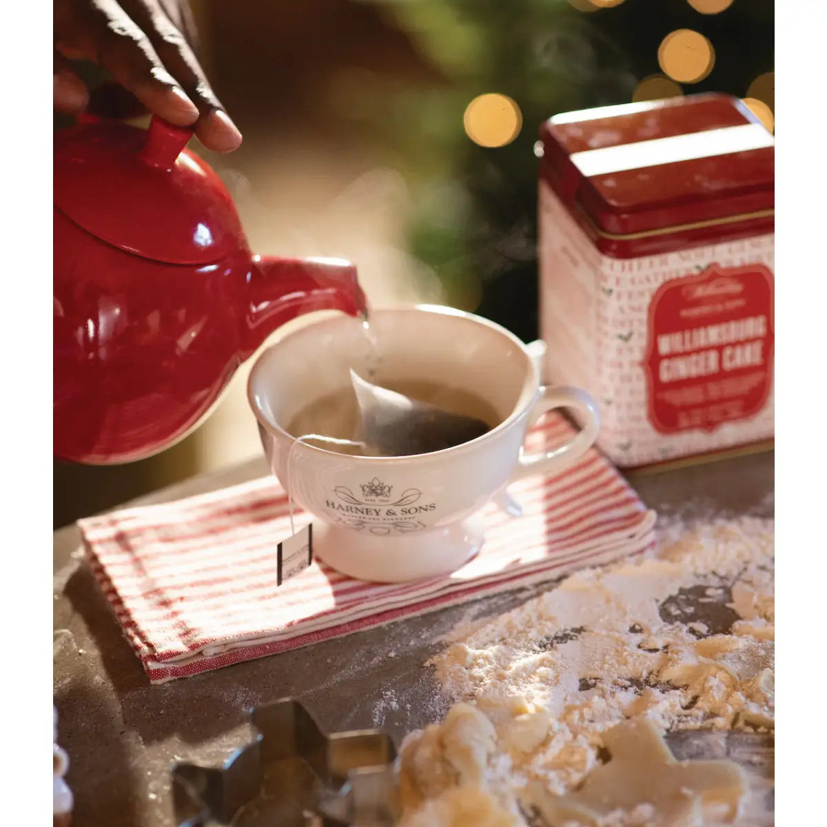 Williamsburg Ginger Cake Tin of 20 Sachets - Harney & Sons Fine Teas